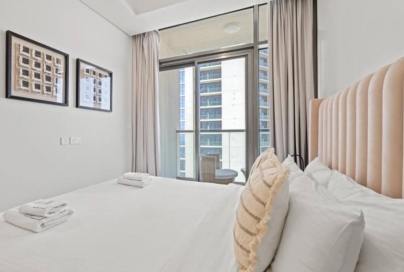 Apartment Aykon City 2Br - Sophisticated Living In Business Bay Dubai