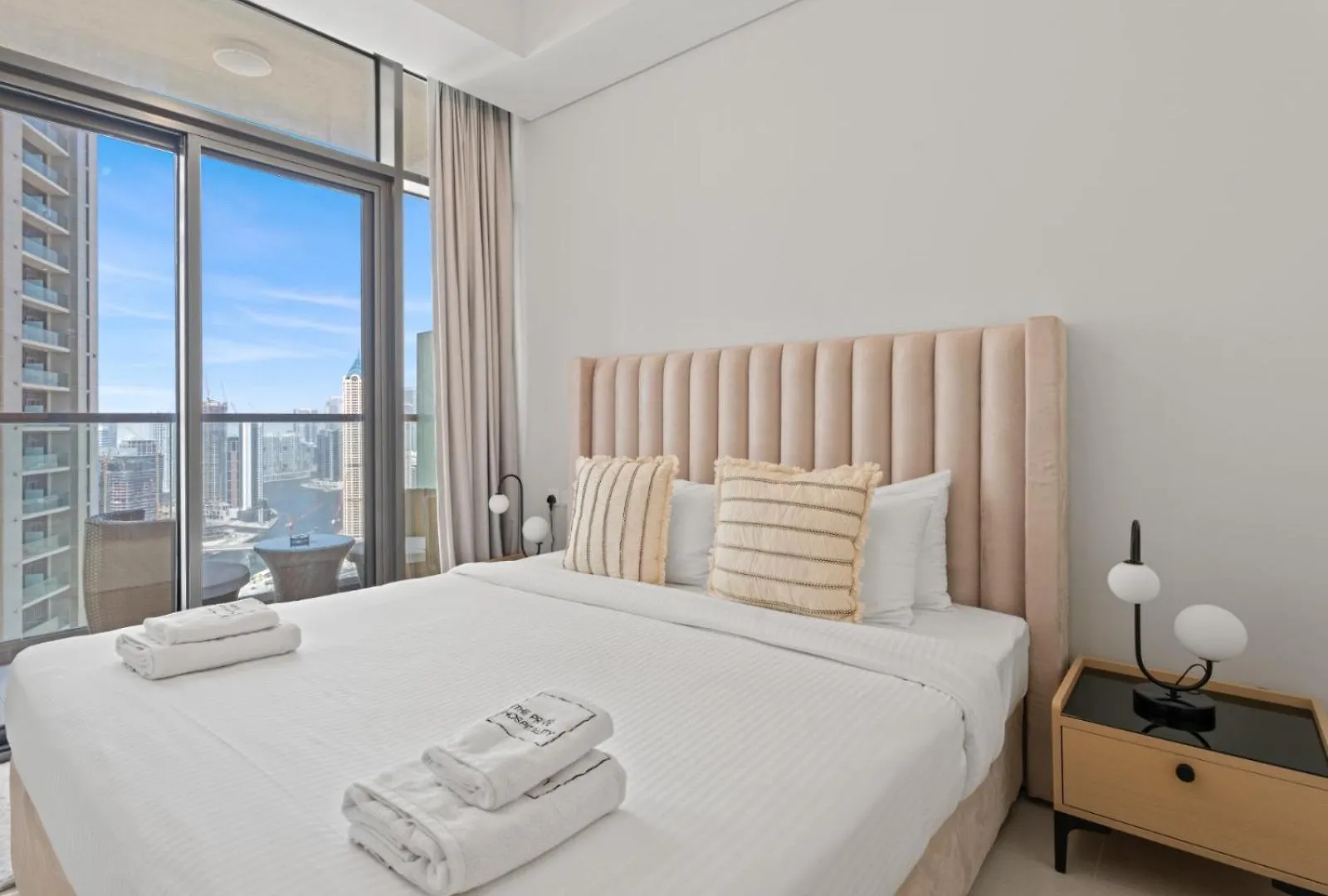 Aykon City 2Br - Sophisticated Living In Business Bay Dubai Vereinigte Arabische Emirate